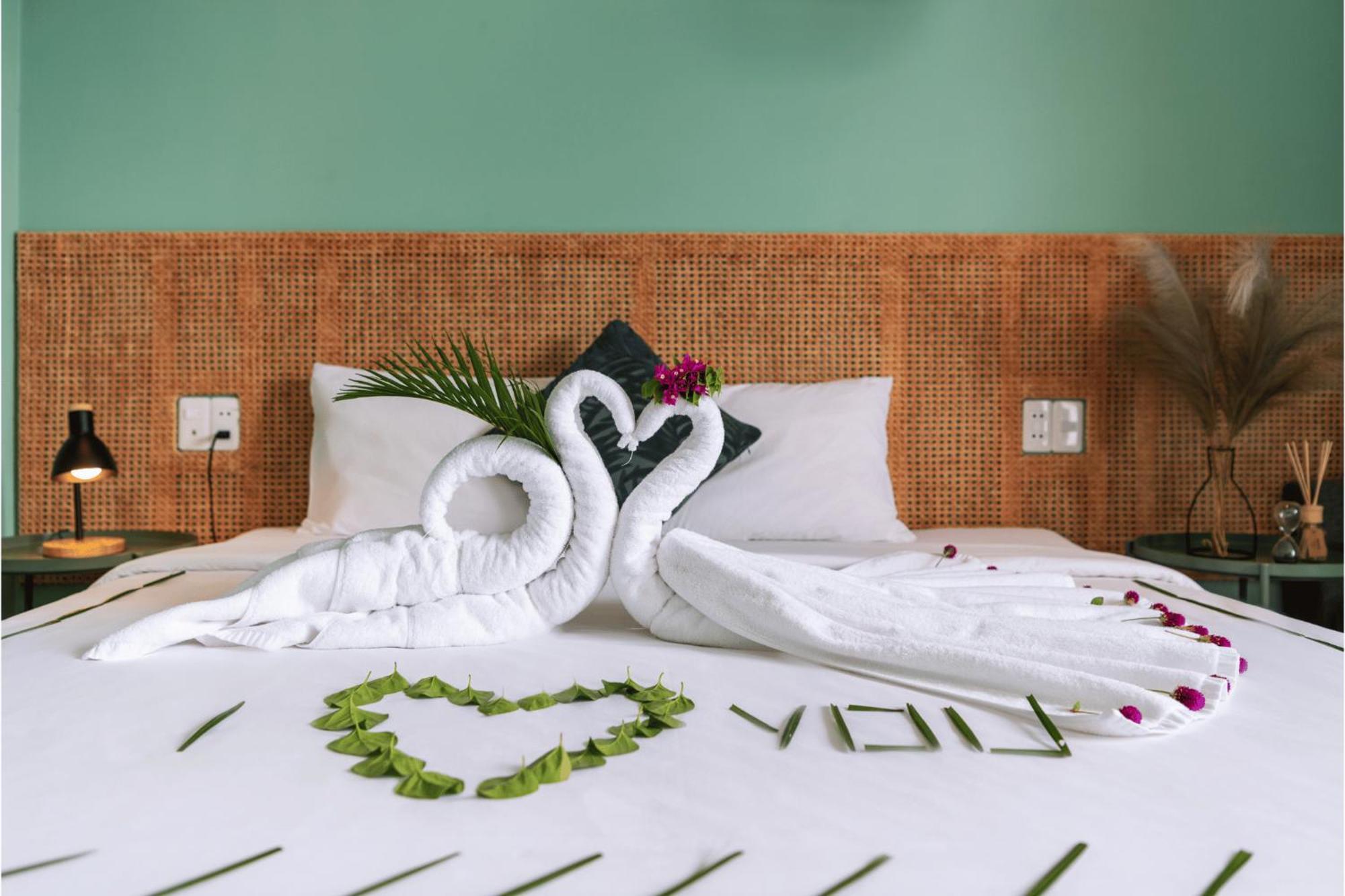 Leaf Hotel Duong Dong Exterior foto